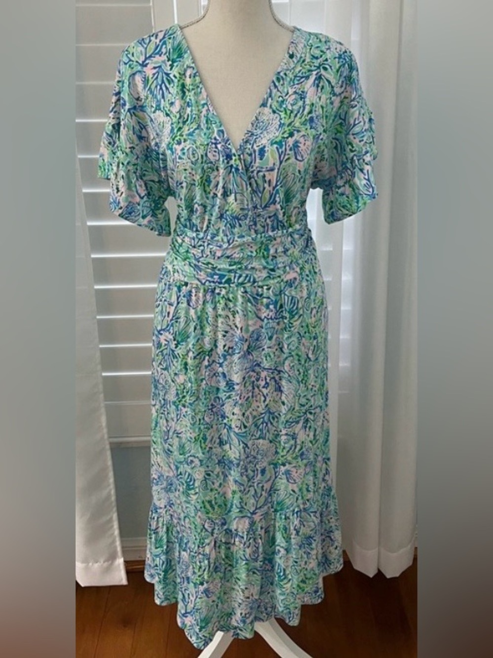 Lilly Pulitzer Juliet Dress 
Surf Blue Soleil It On Me 
SIZE LARGE   *Like New*